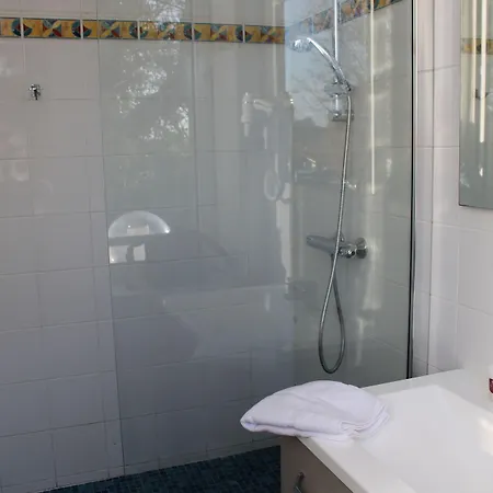 ホテル Du Centre 2*