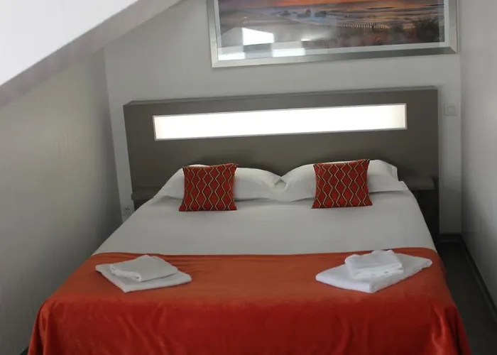 Du Centre 2* סוסטון