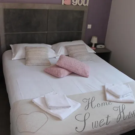 Du Centre Hotel 2*